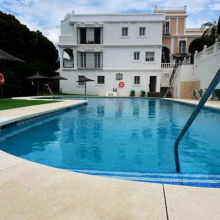 Apartment Aloha Pueblo, Garden , Rooftop View 3-storey Townhouse Marbella