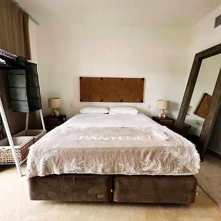 Apartment Aloha Pueblo, Garden , Rooftop View 3-storey Townhouse *